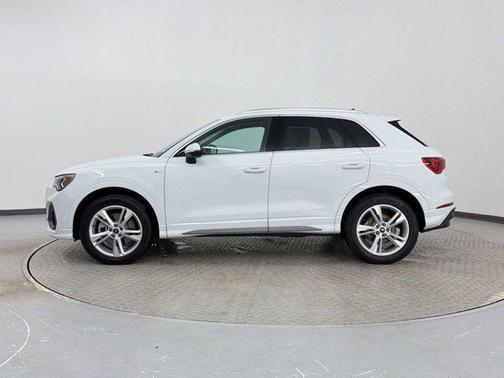 2024 Audi Q3 45 S line Premium Plus