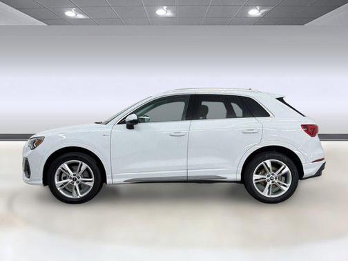 2024 Audi Q3 45 S line Premium Plus