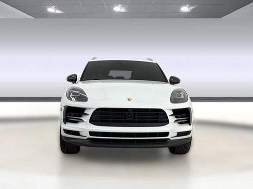 White 2019 Porsche Macan Macan