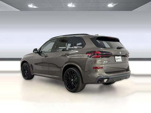 Manhattan Green Metallic 2026 BMW X5 sDrive40i