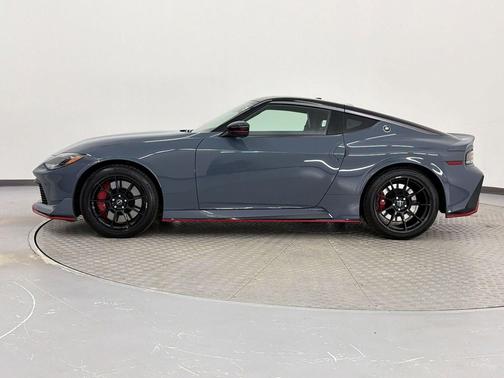 Stealth Gray/Super Black 2024 Nissan Z NISMO Auto