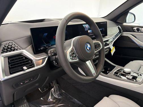 Dravit Grey Metallic 2026 BMW X5 PHEV xDrive50e