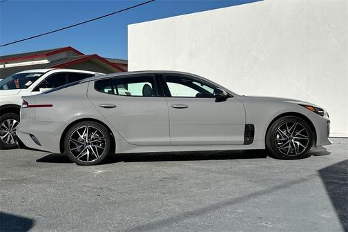 2022 Kia Stinger GT-Line