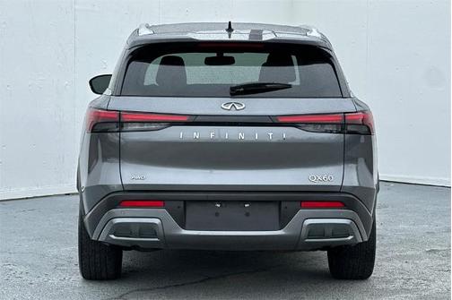 2022 INFINITI QX60 LUXE