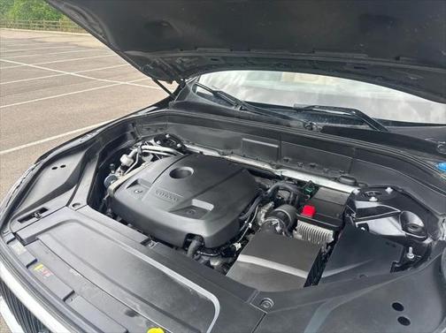 2018 Volvo XC90 T5 Momentum
