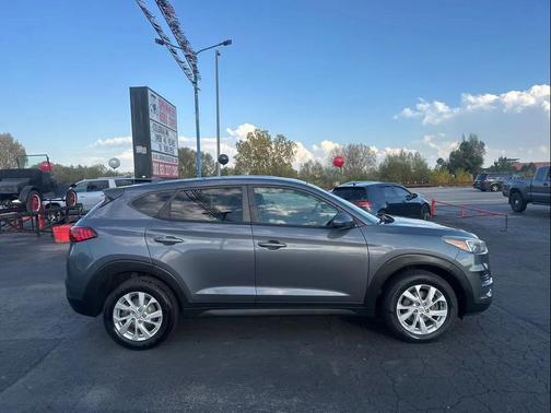 2019 Hyundai TUCSON SE