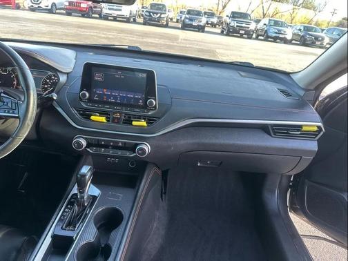 Gun Metallic 2019 Nissan Altima 2.5 SR