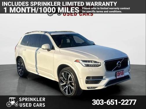 White 2018 Volvo XC90 T6 Momentum