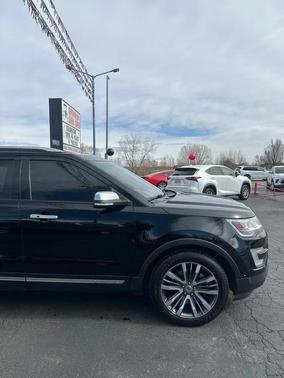 2017 Ford Explorer Platinum