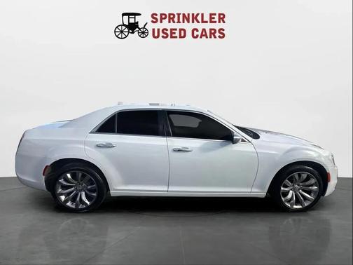 2018 Chrysler 300 Limited