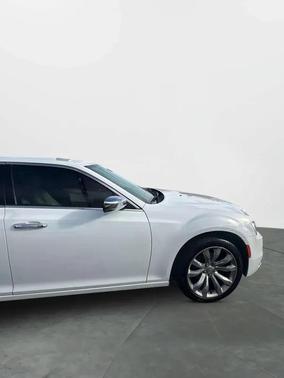 2018 Chrysler 300 Limited