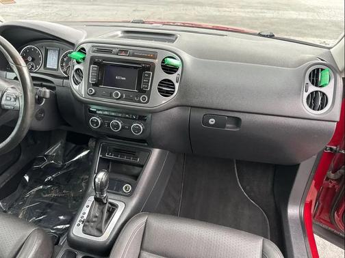 2014 Volkswagen Tiguan 4MOTION Auto SEL