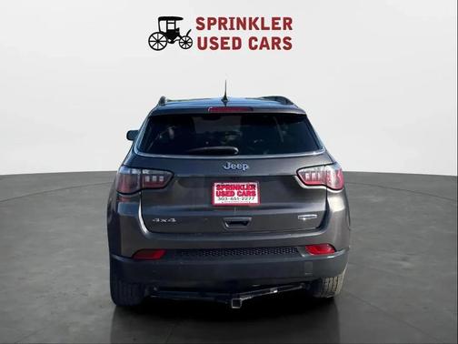 Granite Crystal Metallic Clearcoat 2021 Jeep Compass Latitude