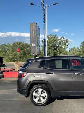 Granite Crystal Metallic Clearcoat 2021 Jeep Compass Latitude
