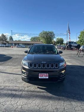 Granite Crystal Metallic Clearcoat 2021 Jeep Compass Latitude