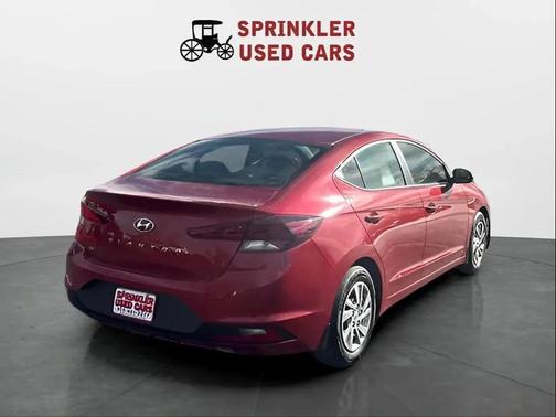 2020 Hyundai ELANTRA SE