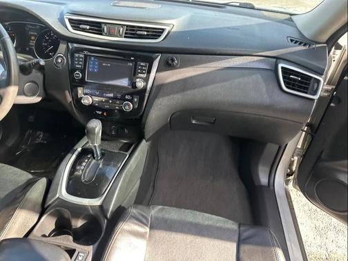 Brilliant Silver 2016 Nissan Rogue SL