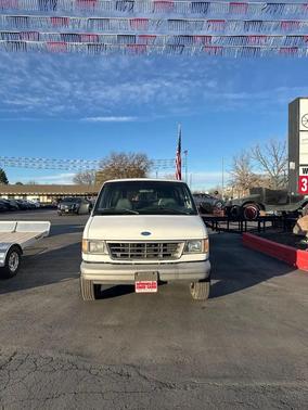 1996 Ford Club Wagon XLT