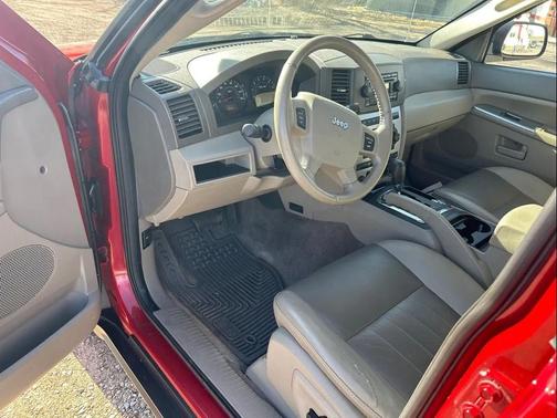 2005 Jeep Grand Cherokee Laredo