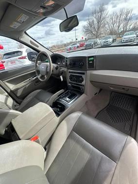 2005 Jeep Grand Cherokee Laredo