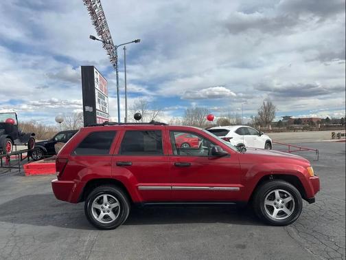 2005 Jeep Grand Cherokee Laredo