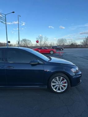2016 Volkswagen Golf GTI 2.0T Autobahn w/Performance Package 4-Door