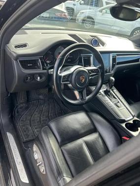 2017 Porsche Macan S