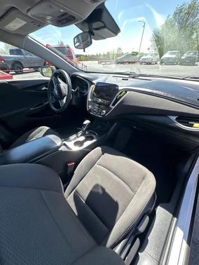 Summit White 2023 Chevrolet Malibu 1LS