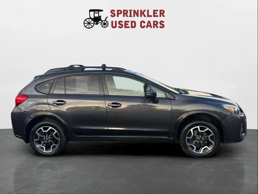 Crystal Black Silica 2017 Subaru Crosstrek 2.0i Limited