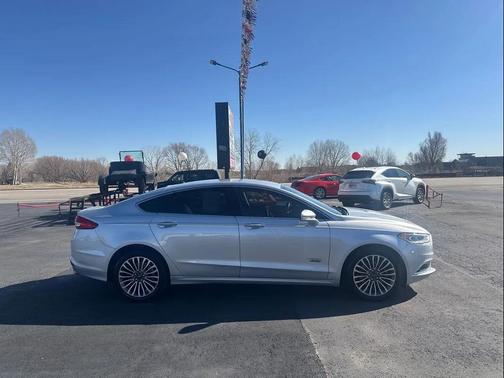 2018 Ford Fusion Energi SE Luxury