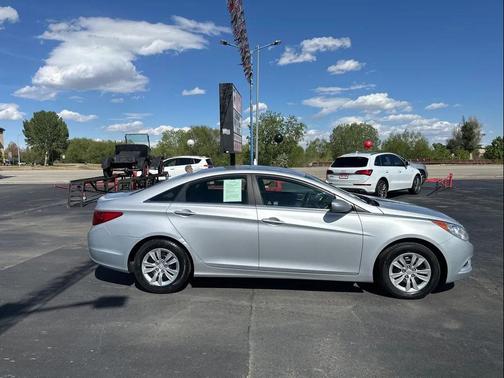 Radiant Silver 2011 Hyundai SONATA GLS