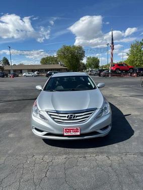 Radiant Silver 2011 Hyundai SONATA GLS