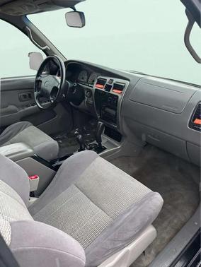 Black 2002 Toyota 4Runner SR5