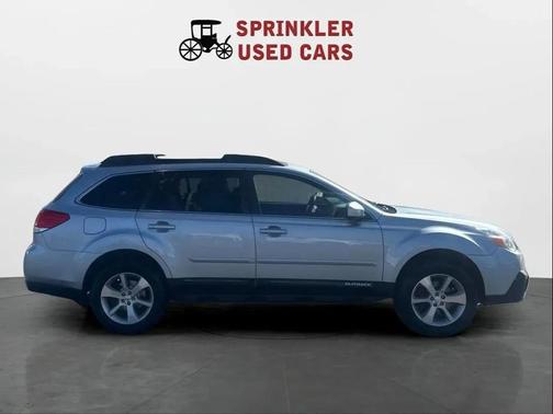 Ice Silver Metallic 2013 Subaru Outback 3.6R Limited