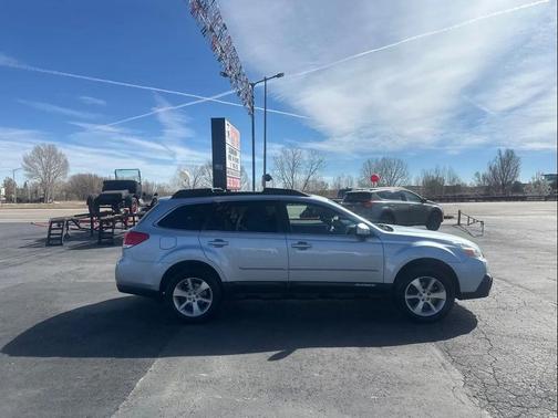 2013 Subaru Outback 3.6R Limited