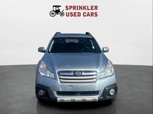 Ice Silver Metallic 2013 Subaru Outback 3.6R Limited
