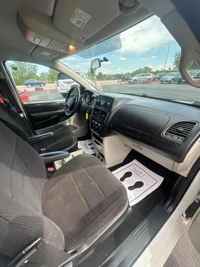 Stone White Clearcoat 2013 Dodge Grand Caravan SE