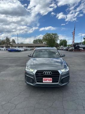 Daytona Gray Pearl Effect 2018 Audi Q3 2.0T Premium