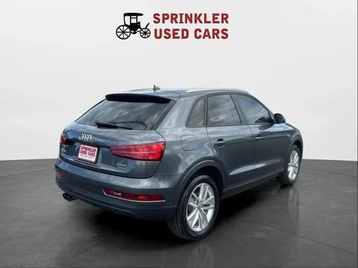 Daytona Gray Pearl Effect 2018 Audi Q3 2.0T Premium