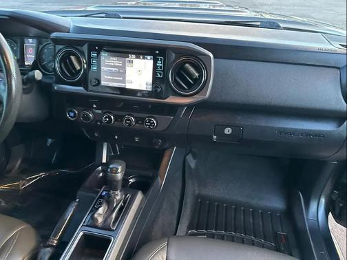 2016 Toyota Tacoma TRD Sport