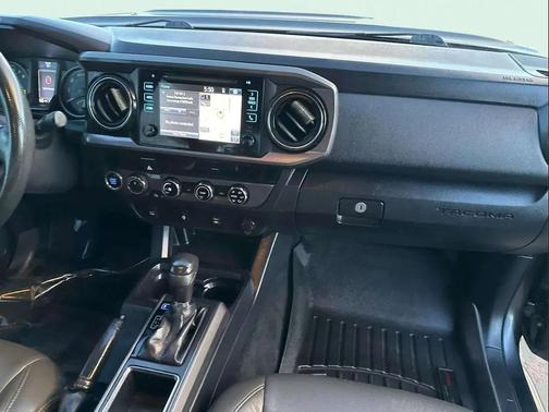 2016 Toyota Tacoma TRD Sport