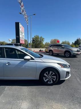 2023 Nissan Altima S FWD