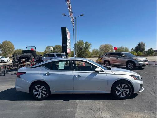 2023 Nissan Altima S FWD