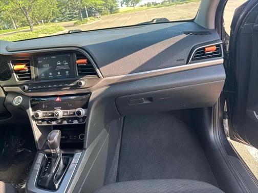2020 Hyundai ELANTRA Value Edition