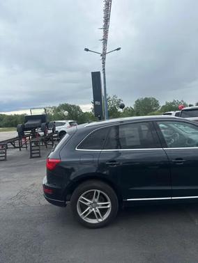 Black 2013 Audi Q5 2.0T Premium Plus