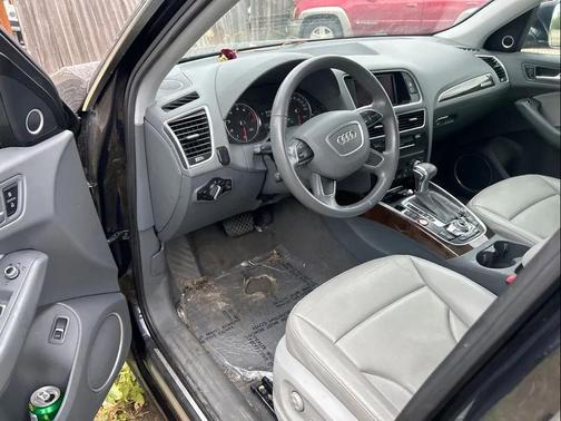 Black 2013 Audi Q5 2.0T Premium Plus