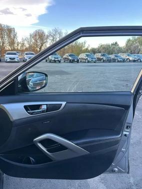 2016 Hyundai Veloster Base