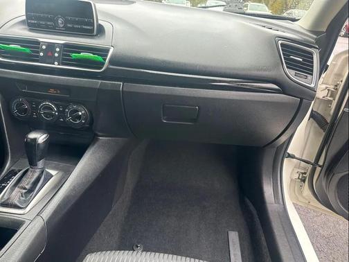 2014 Mazda Mazda3 i Touring