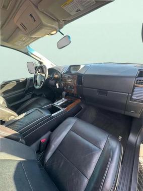 2009 Nissan Titan LE Crew Cab