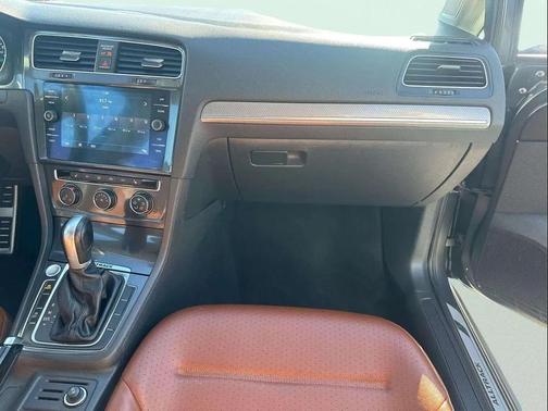 2018 Volkswagen Golf Alltrack TSI SEL